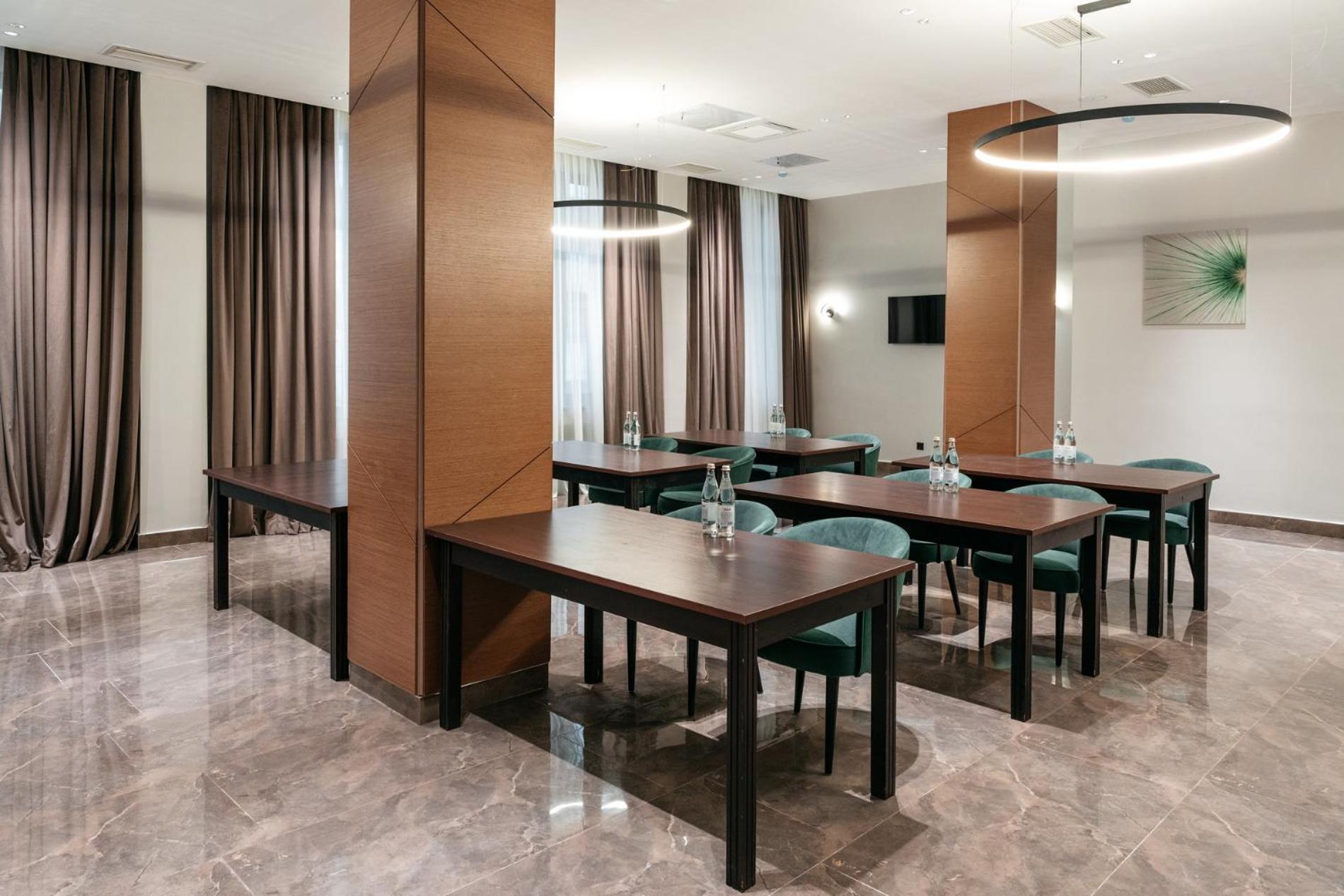 Raavah Aparthotel Almatî Exterior foto