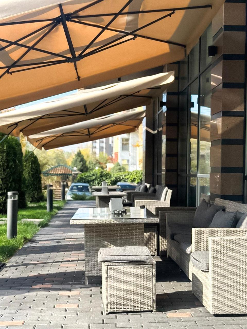 Raavah Aparthotel Almatî Exterior foto